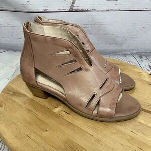 Mentha Margarita Sandals Womens Size 39/8 Cut Out Peep Toe Ankle in pink leather